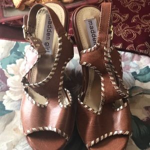 Madden girl wedges